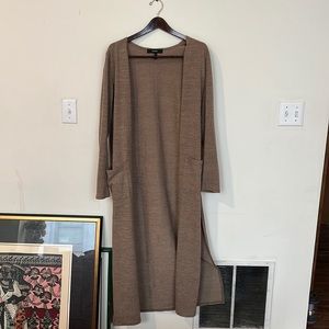 Maxi length cardigan sweater with pockets